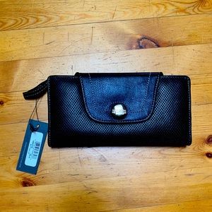 NWT Kenneth Cole Wallet Hand Purse